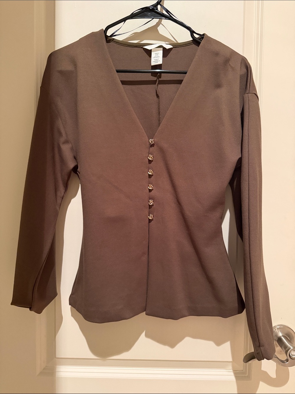 H&M Brown V-Neck Button Front Long Sleeve Blouse